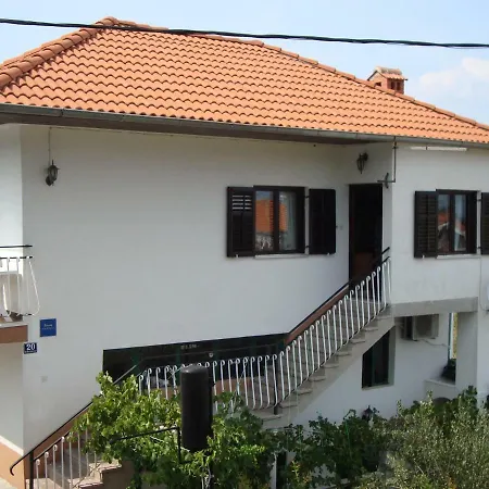 Domovinska 20 Ivanka